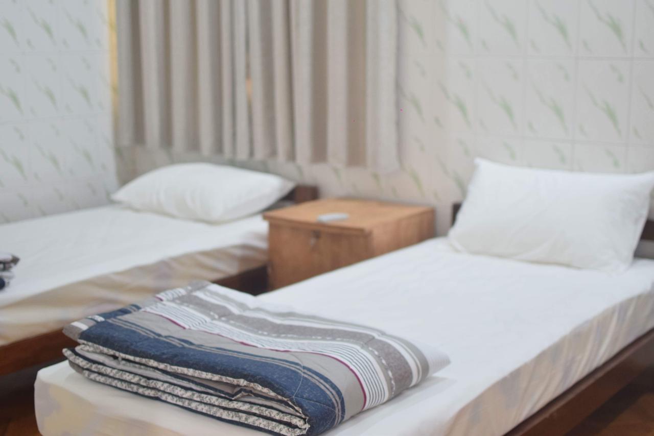 Celia Hostel Mandalay Dış mekan fotoğraf