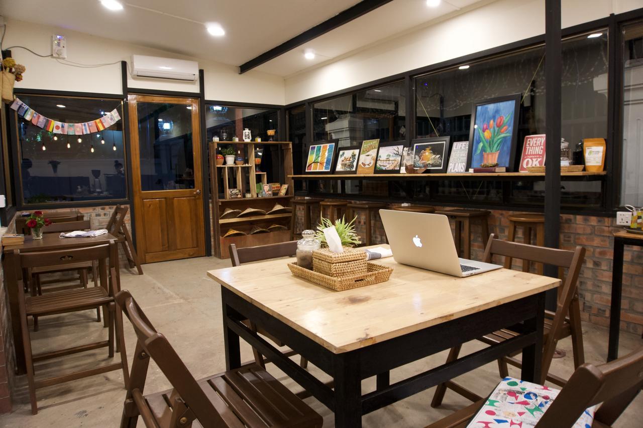 Celia Hostel Mandalay Dış mekan fotoğraf