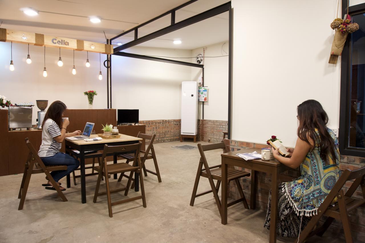Celia Hostel Mandalay Dış mekan fotoğraf
