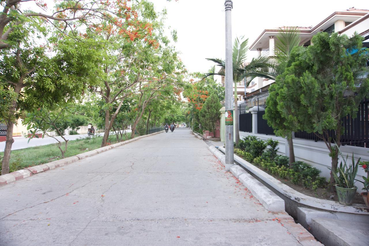 Celia Hostel Mandalay Dış mekan fotoğraf