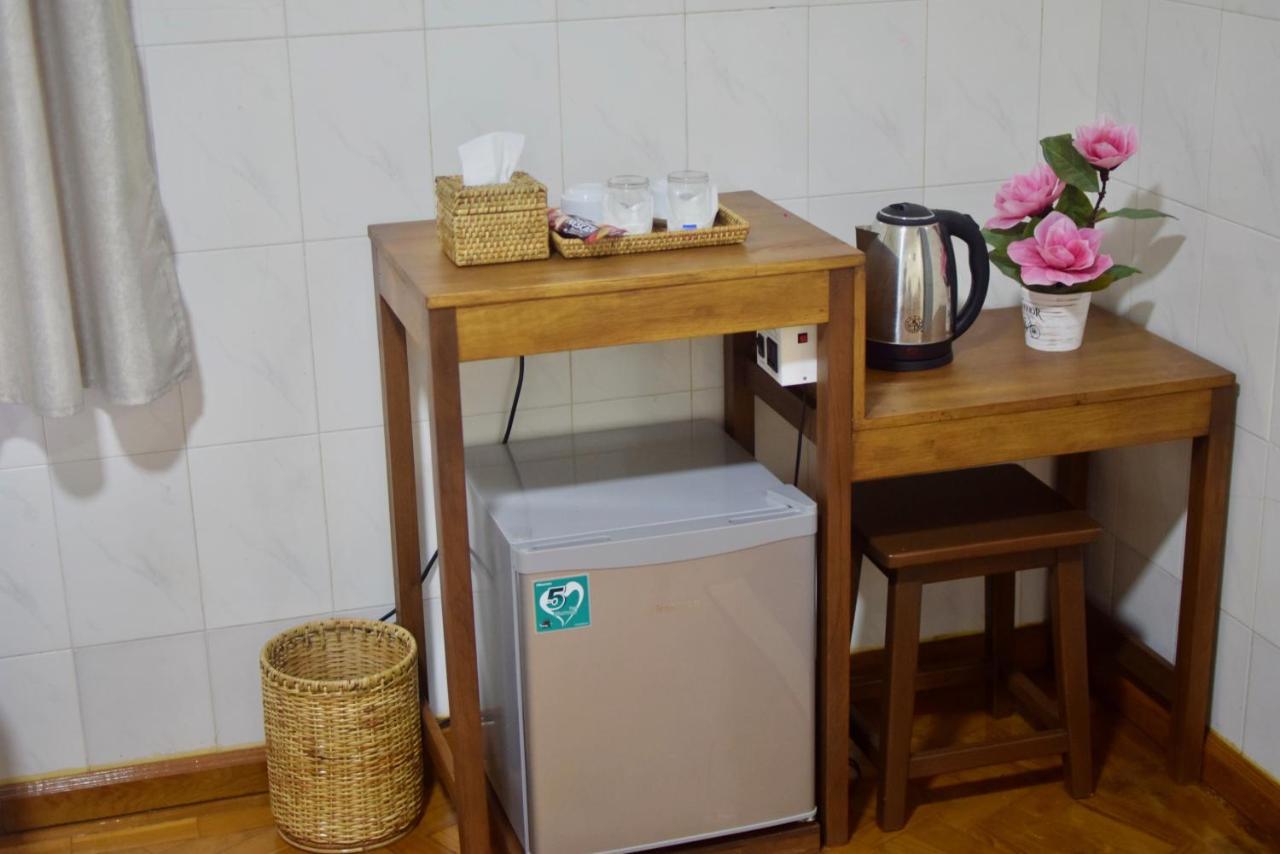 Celia Hostel Mandalay Dış mekan fotoğraf