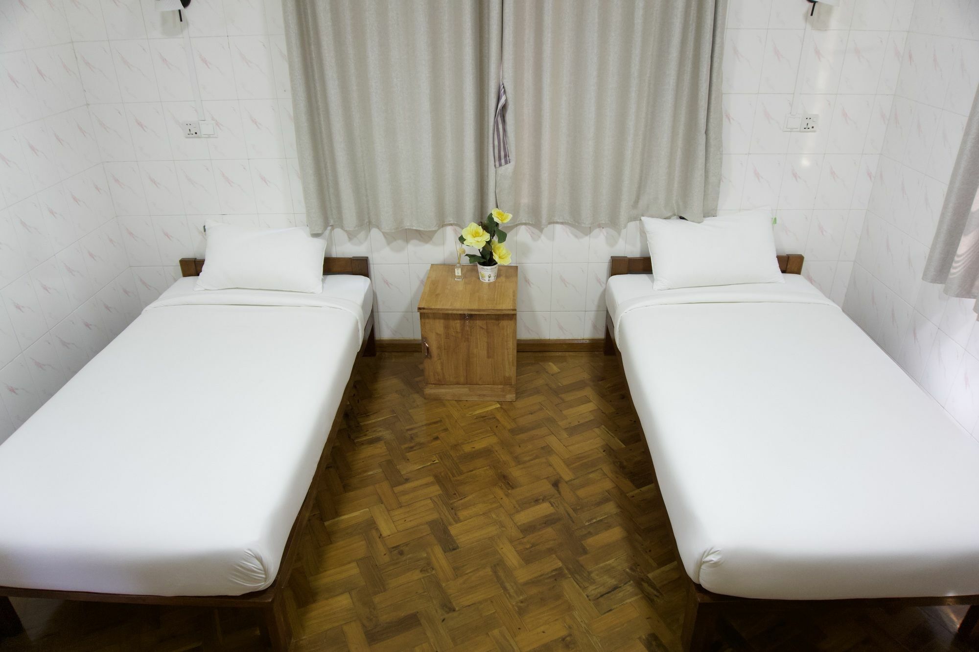 Celia Hostel Mandalay Dış mekan fotoğraf