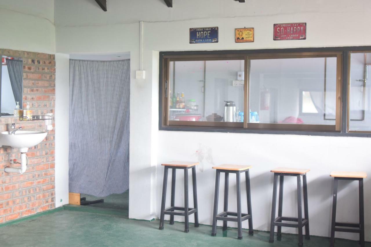 Celia Hostel Mandalay Dış mekan fotoğraf