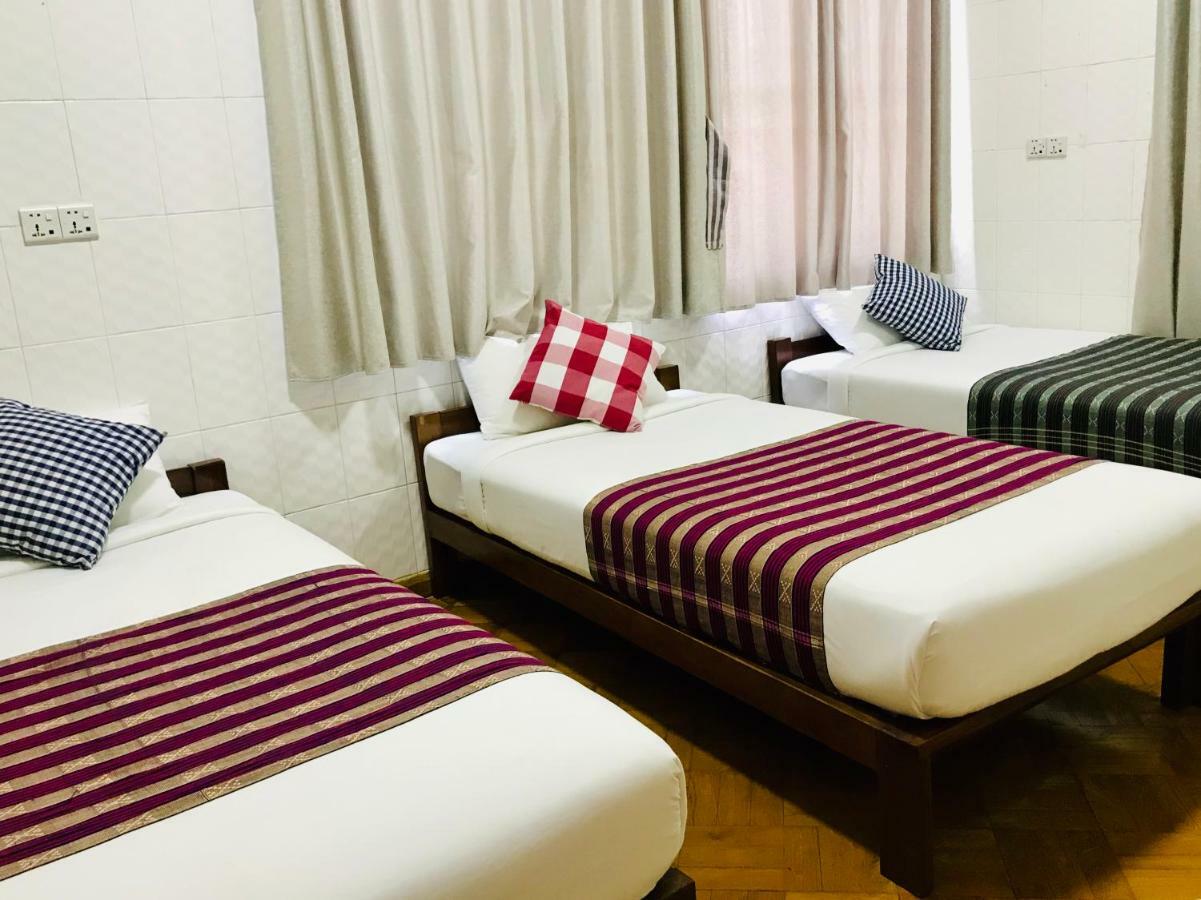 Celia Hostel Mandalay Dış mekan fotoğraf