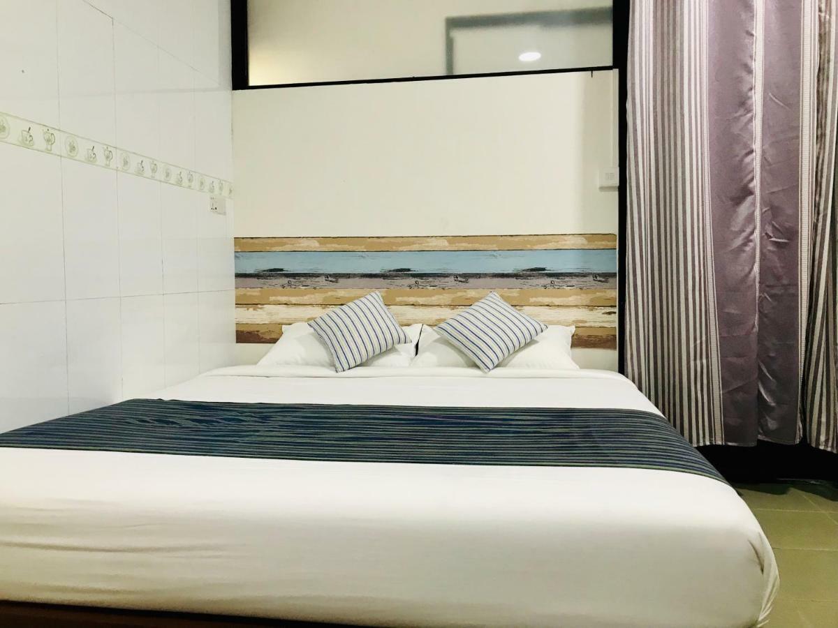 Celia Hostel Mandalay Dış mekan fotoğraf