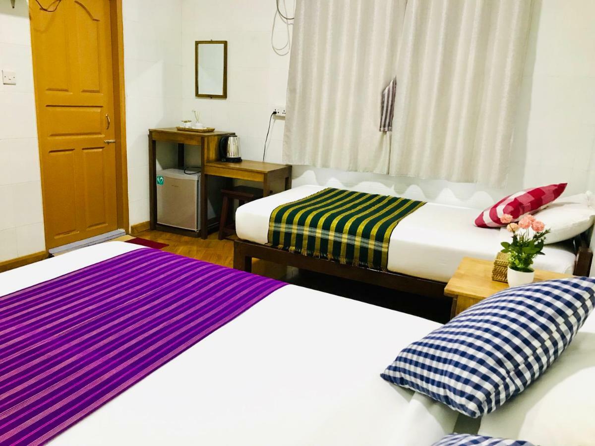 Celia Hostel Mandalay Dış mekan fotoğraf
